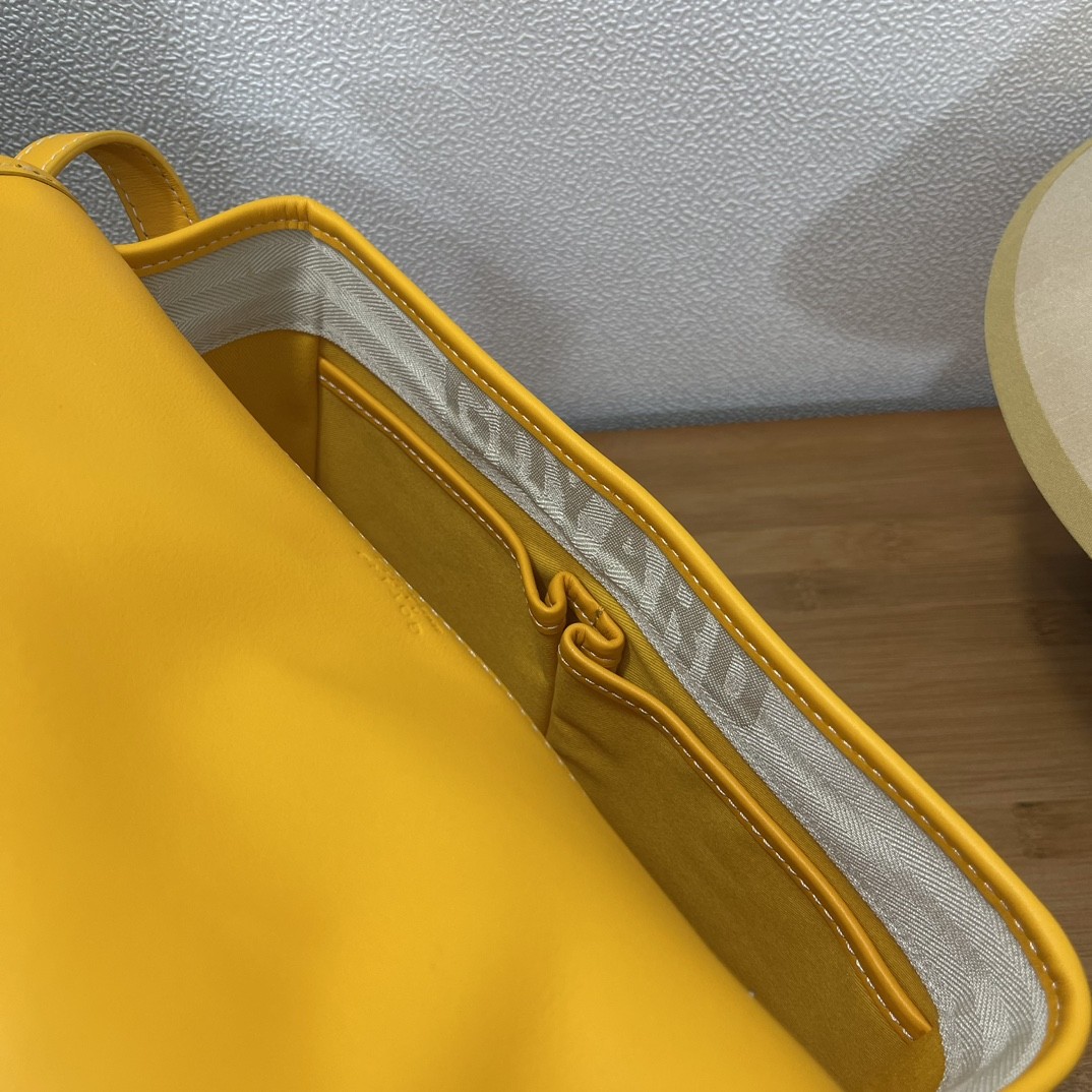 Goyard Double Buckle Large Messenger Bag Yellow 137